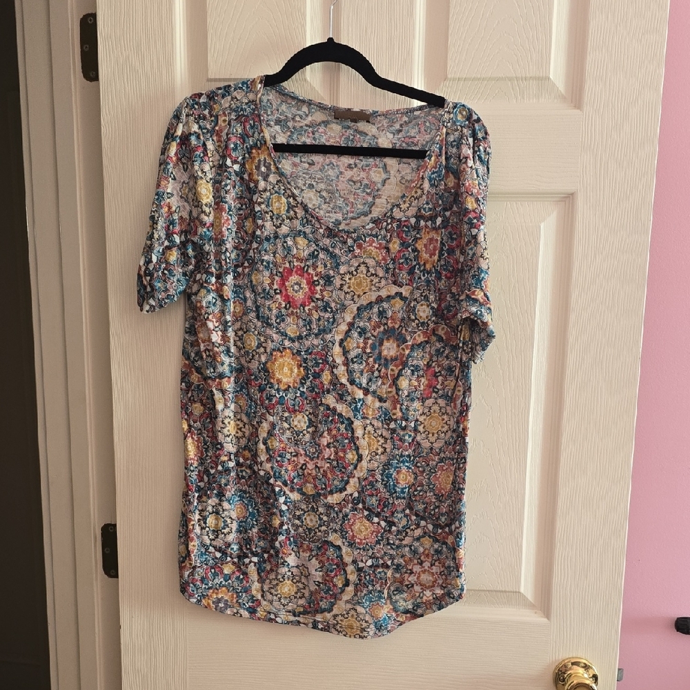 Floral Mosaic Women's Short Sleeve Top‎